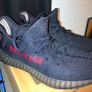 YEEZY Bred 350v2 Size 9.5